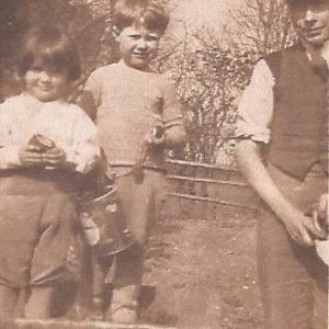 Charles Hammond gardener at Moulton Hall 1928 with Monica Daniel brother 2