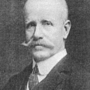 Henry Webber born in Moulton in 1849 lived at Fidgit Hall Moulton Paddocks oldest British serving officer to be killed in WW1