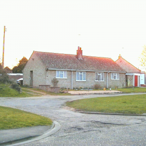 Moulton 2000 Little Green bungalow